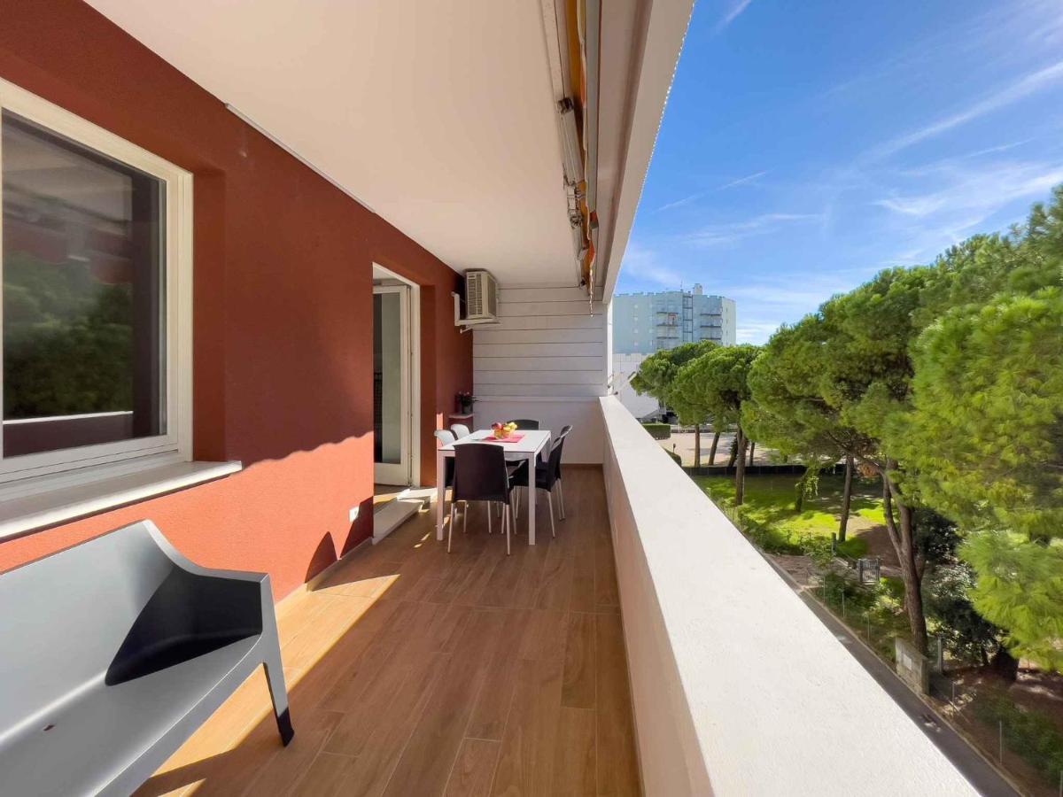 Apartment In Lignano Sabbiadoro 21783 Eksteriør bilde